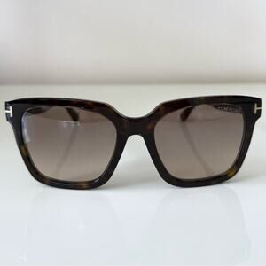 NEW!!! Tom Ford Selby TF952 52F women sunglasses Authentic